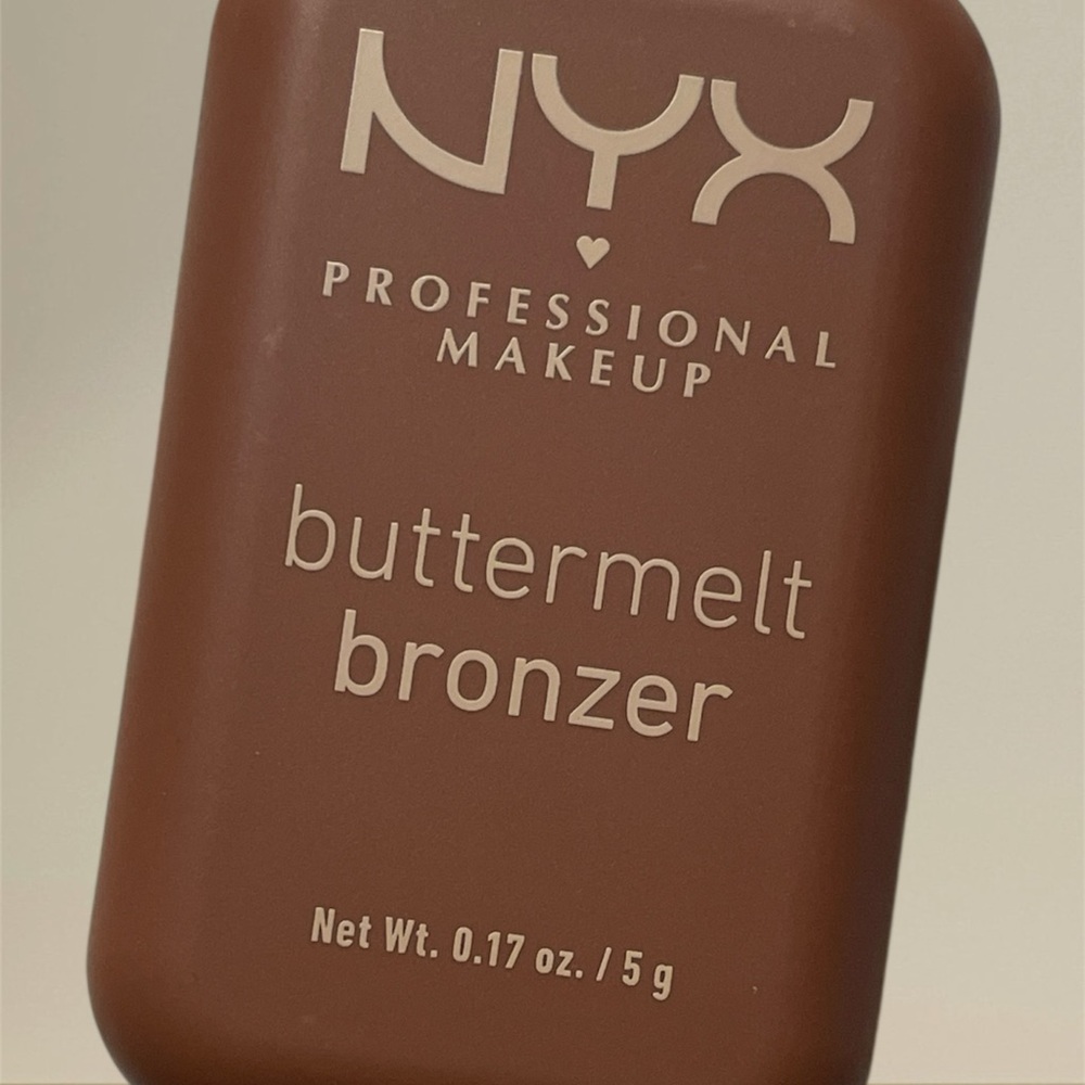 NYX Professional Makeup Buttermelt Bronzer in Do Butta (Deep Golden)